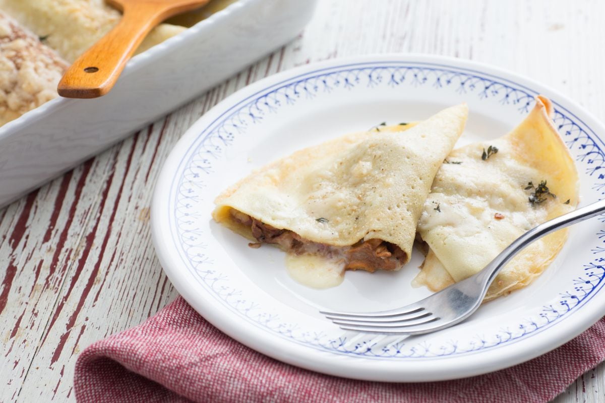 Herzhafte Crêpes mit Pfifferlingen und Speck