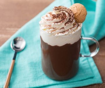 Heiße Schokolade mit Kokos