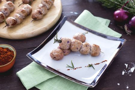 Rosmarin-Fleischbällchen-Spieße