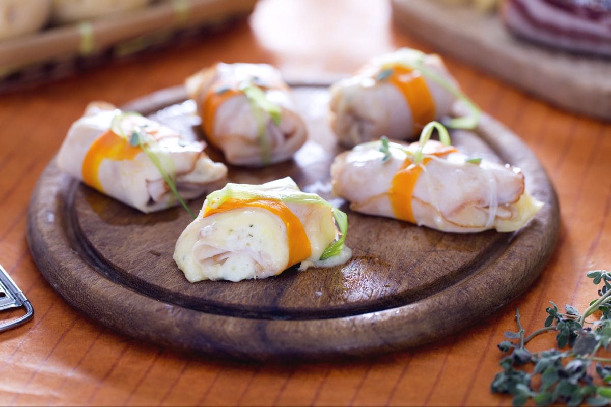 Putenrouladen mit Kartoffeln, Ricotta und Speck