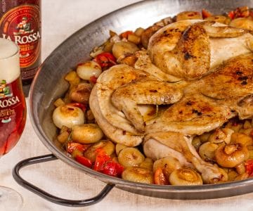 Bier-Teufelshähnchen mit Kartoffeln und Perlzwiebeln