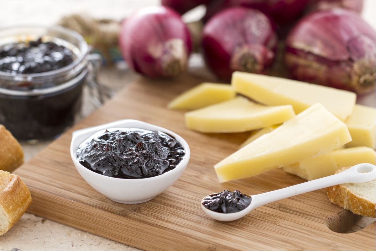 Zwiebelkompott aus Tropea mit Balsamico
