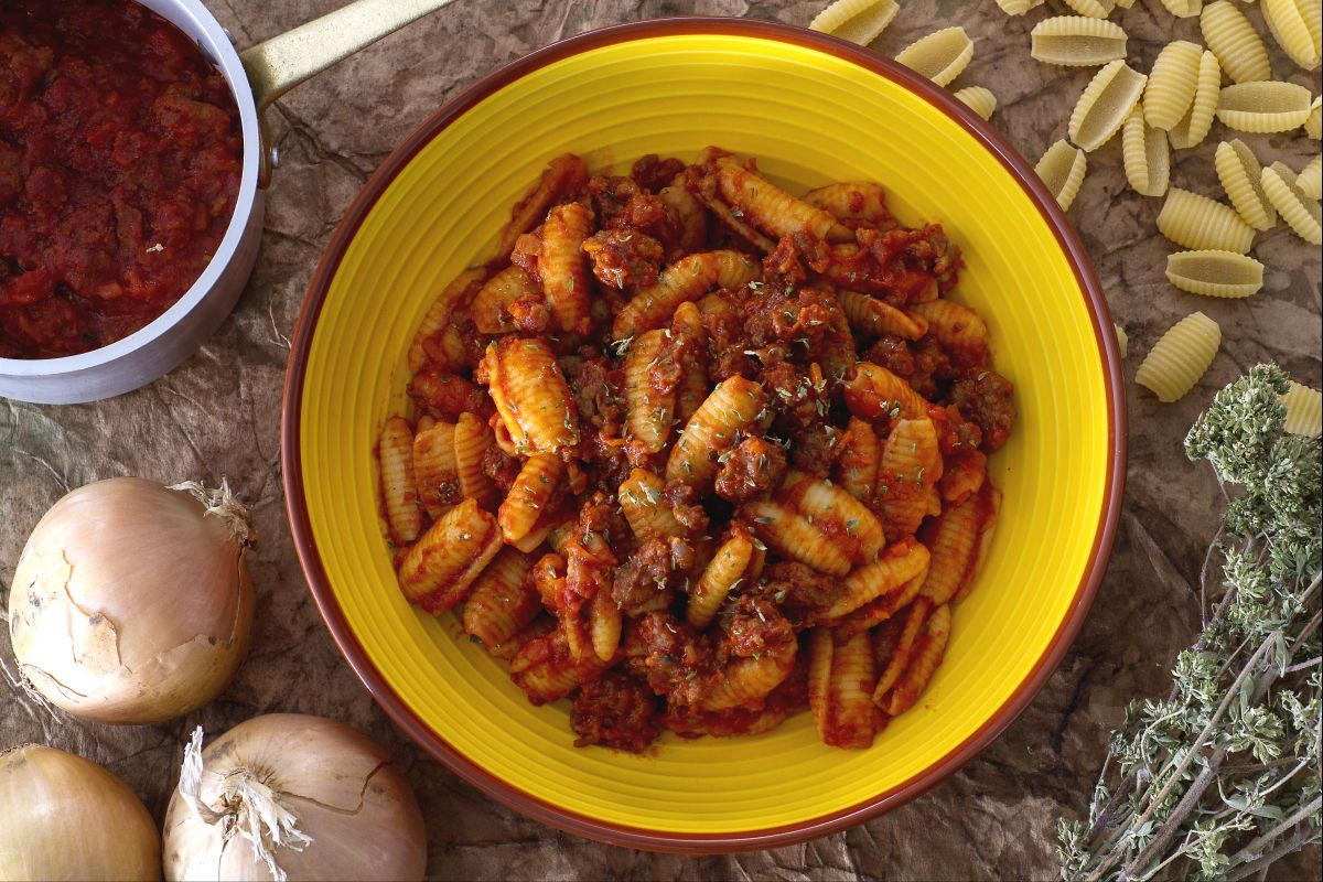 Sardische Gnocchi mit Wurst-Ragout