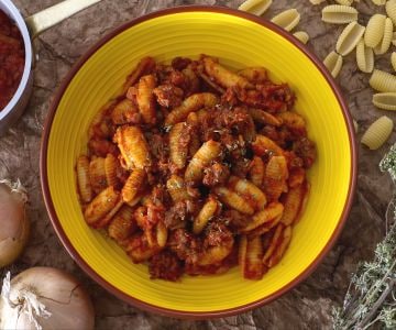 Sardische Gnocchi mit Wurst-Ragout