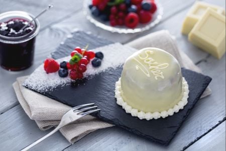 Mini Weiße Sacher mit Mandeln