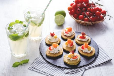 Vollkornpfannkuchen ohne Milch, Eier, Butter mit alkoholfreiem Mojito