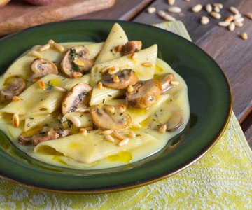 Pennoni mit Kartoffelcreme und Pilzen