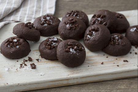 Kleine Kakao-Kekse ohne Ei