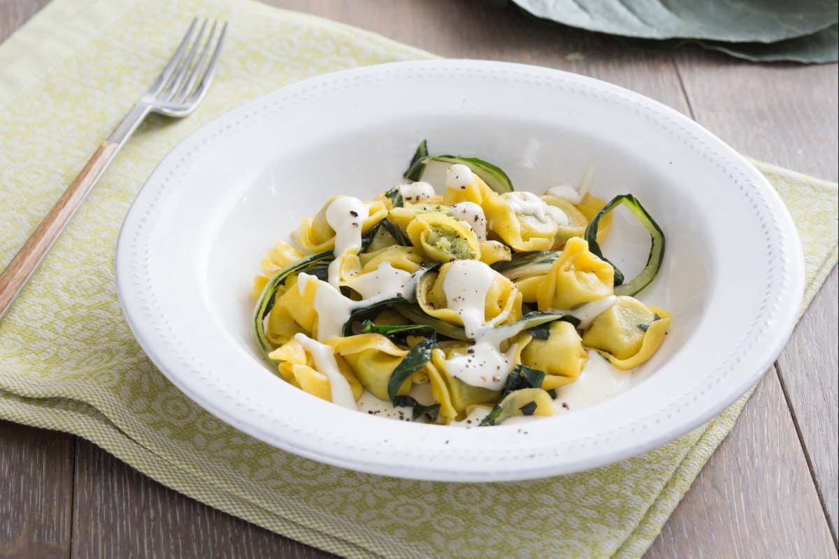 Tortelloni mit Mangold und Parmesansauce