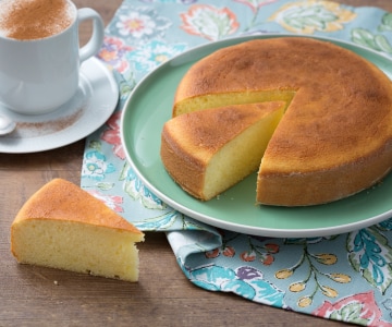 Kuchen mit heißer Milch