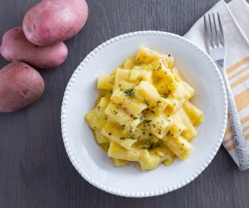 Pasta mit Kartoffeln und Eiern