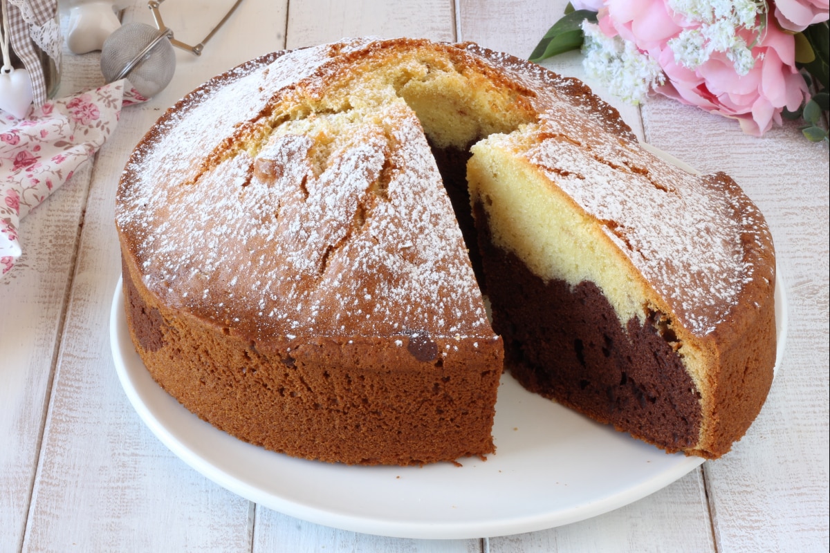 Zweifarbiger Kuchen
