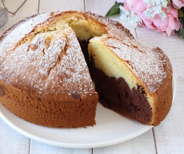 Zweifarbiger Kuchen