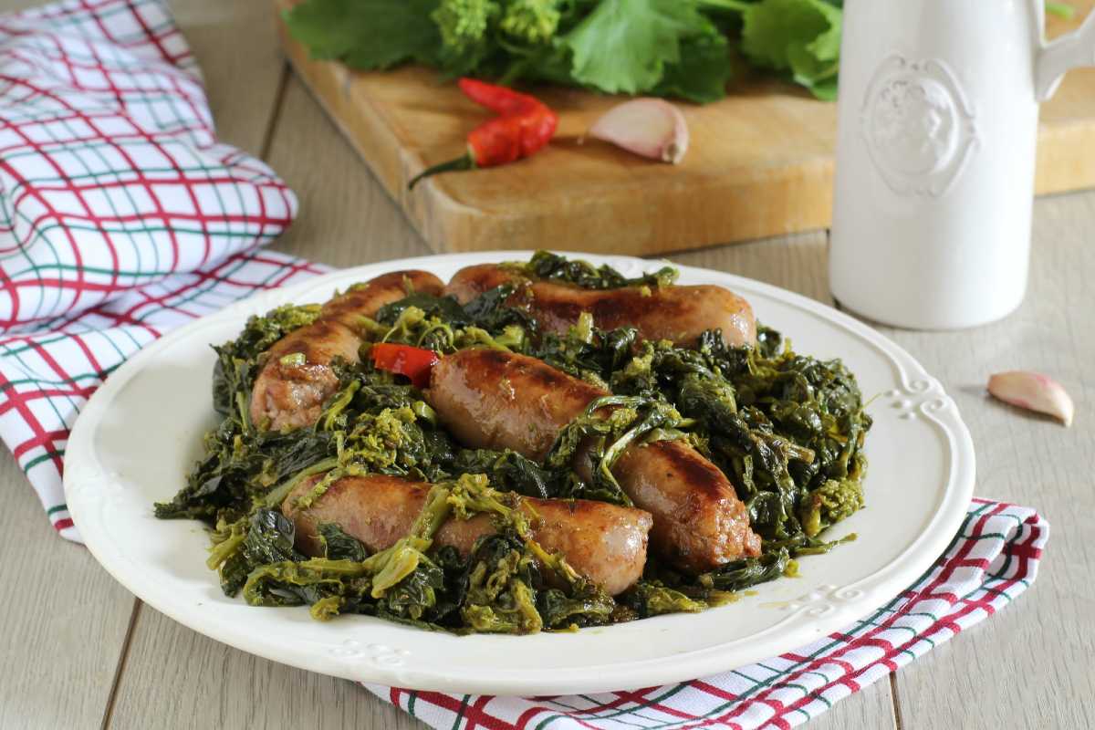 Wurst und Stängelkohl