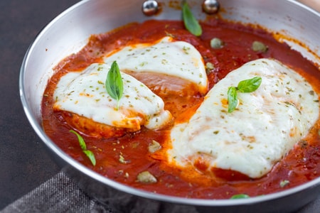 Hähnchen nach Pizzaiola-Art