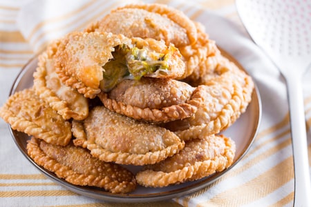 Empanadas mit Gorgonzola und Lauch