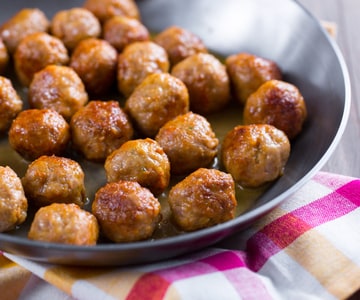 Weiße Fleischbällchen