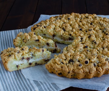 Bröselkuchen mit Ricotta und Schokolade
