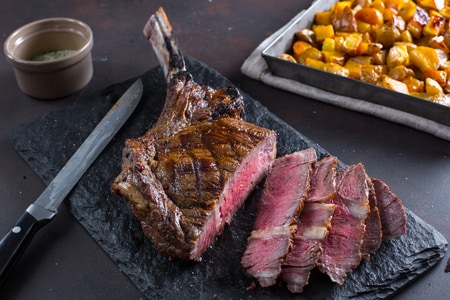 Gegrilltes Tomahawk