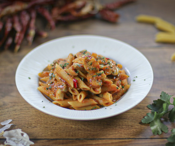 Penne all'arrabbiata mit Champignon