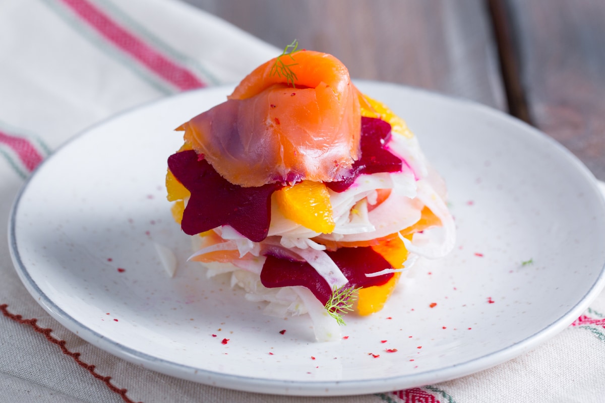 Räucherlachs-Carpaccio mit Fenchel und Orange