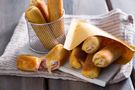 Schinken-Käse-Sandwich-Röllchen