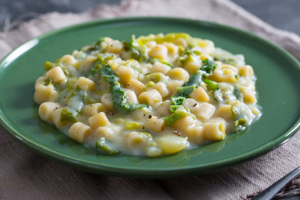 Pasta mit Speck, Wirsing und Kartoffeln