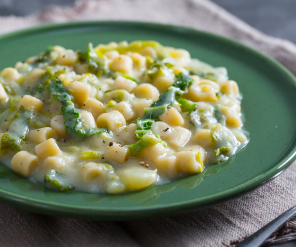 Pasta mit Speck, Wirsing und Kartoffeln