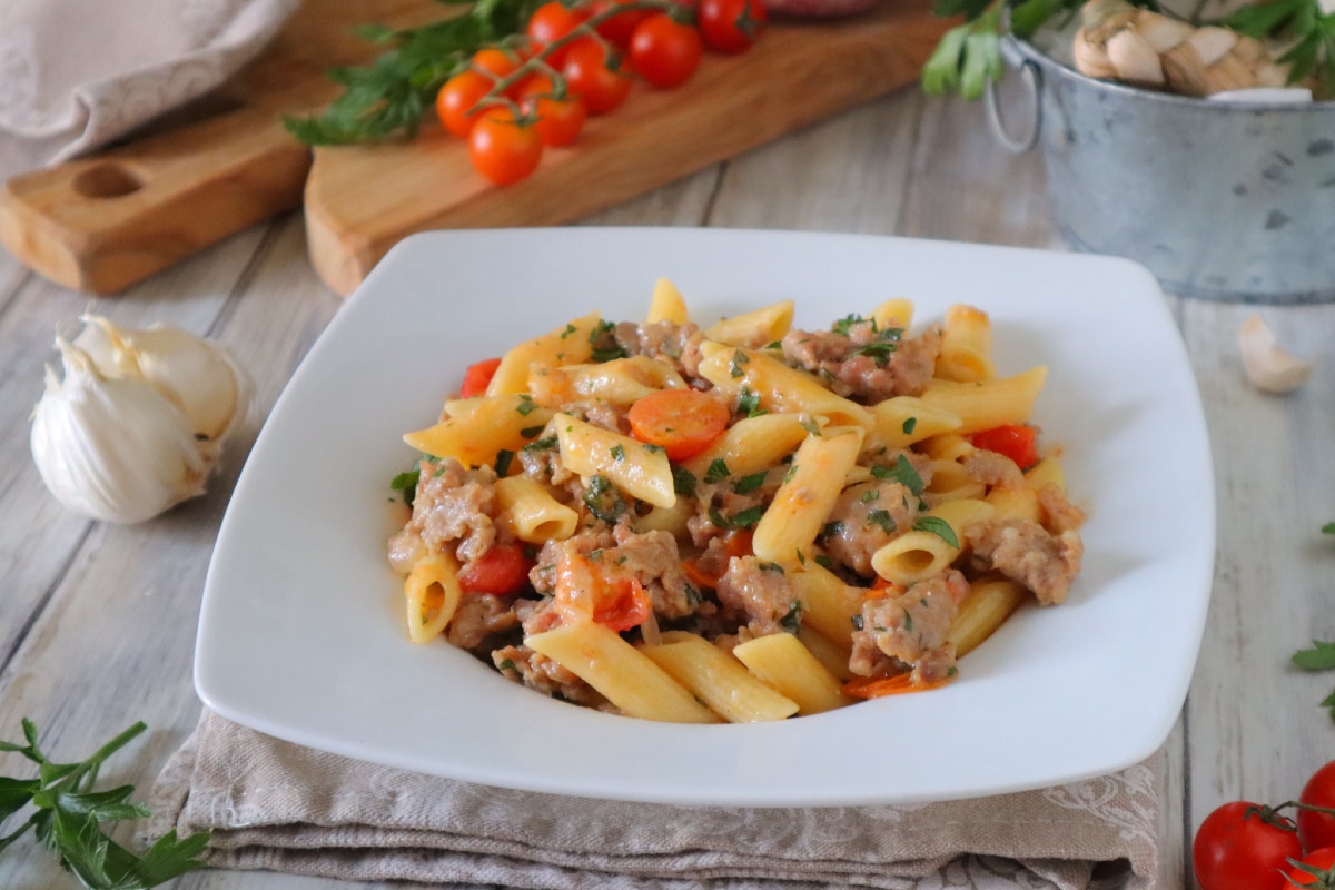 Pasta mit Wurst