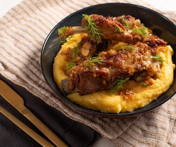 Schweinerippchen mit Weißwein und wildem Fenchel