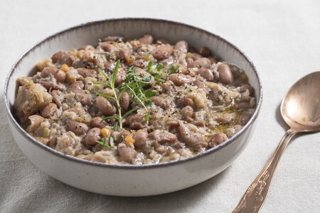 Brotsuppe mit Bohnen