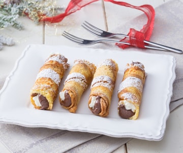 Pandoro-Cannoli mit Nutella®