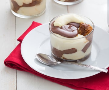 Pandoro-Becher mit Creme und Nutella®