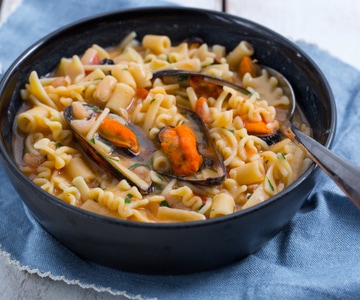 Pasta Bohnen und Miesmuscheln