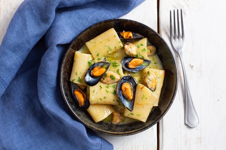 Paccheri mit Kartoffelcreme und Miesmuscheln