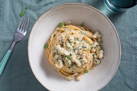 Pasta mit weißem Fischragout