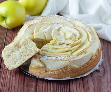 Kokos- und Apfelkuchen