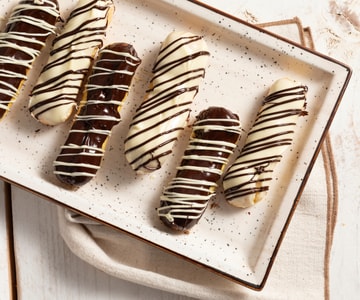 Éclair mit Creme und Schokolade