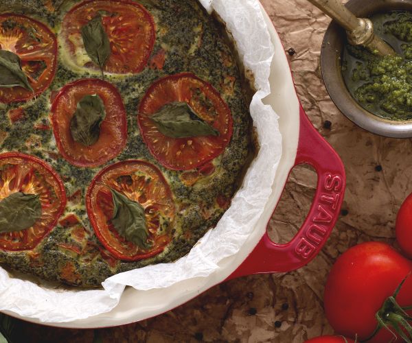 Omelett mit Pesto und Tomaten