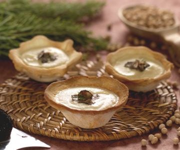Brotschälchen mit Kichererbsencremesuppe