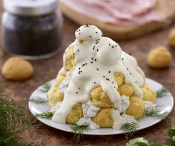 Herzhafte Profiteroles mit Greyerzer Creme