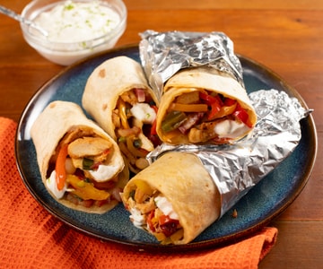 Hähnchen-Fajitas mit geräucherten Speckwürfeln