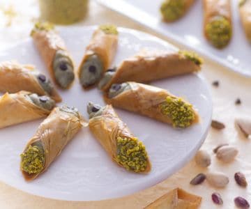 Filo-Teig Cannoli mit Pistazien