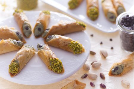 Filo-Teig Cannoli mit Pistazien