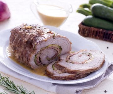 Roulade mit rohem Schinken, Fontina und gegrillten Zucchini