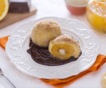 Süße Aprikosenknödel