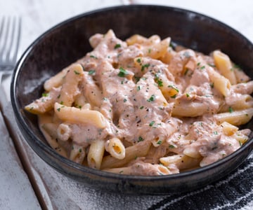 Penne mit Thunfisch al Baffo