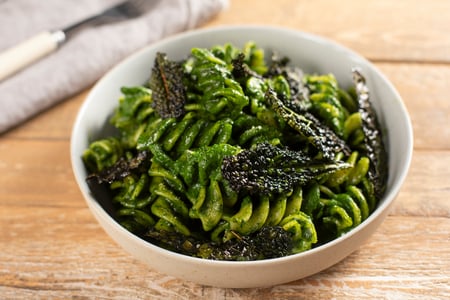 Fusilloni mit Schwarzkohlcreme