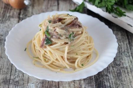 Pasta Butter und Sardellen