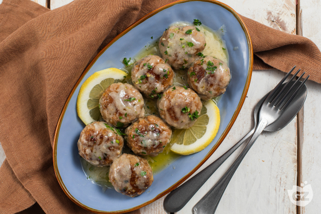 Fleischbällchen mit Zitrone - Italienische Rezepte von GialloZafferano Fleischbällchen mit Zitrone - Italienische Rezepte von GialloZafferano